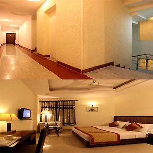 Family Suite 2 way Airport transfer